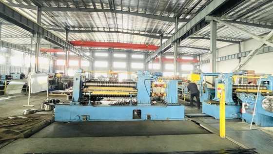 1800mm Stahlspulen-Trennsäge automatisches 15000kg 200KW