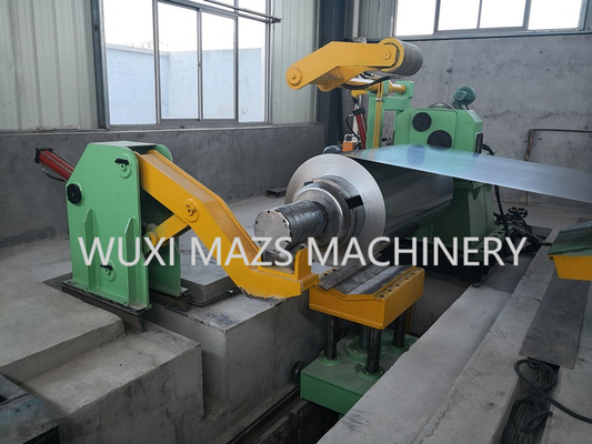 Automatisierung MAs 3X1600mm für Edelstahl-Schnitt – Zu-lange schwärzende Linien mit Hoch-Präzision