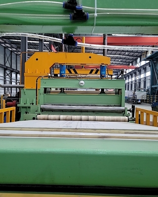 Trennsäge des Stahlblech-3000KG mit Touch Screen Operations-System und Schnittgeschwindigkeit 0-100m/min