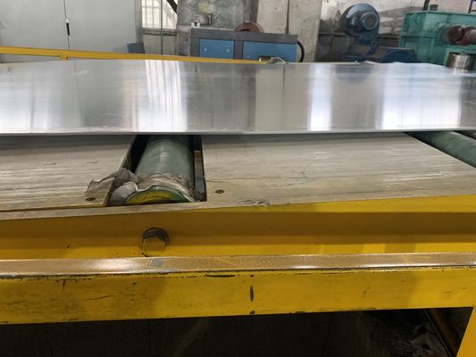 0.4-4mm Hochgeschwindigkeitspräzision, die Linie aufschlitzt